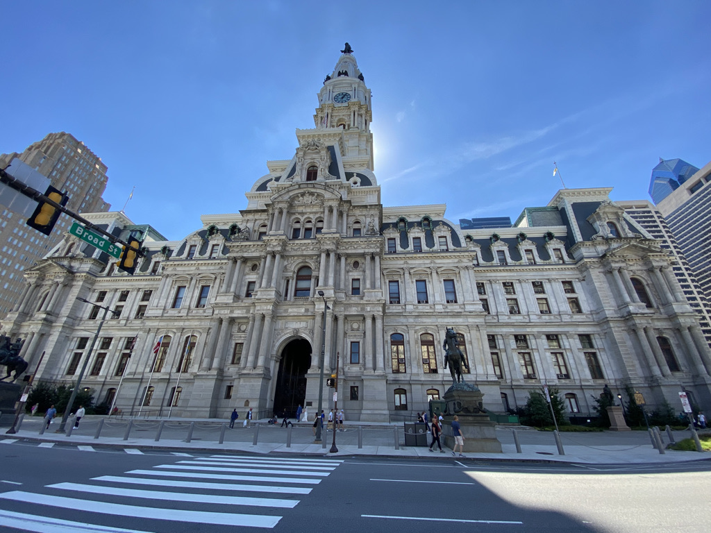 Philadelphia City Hall: a massive off-white building with European-style architecture
